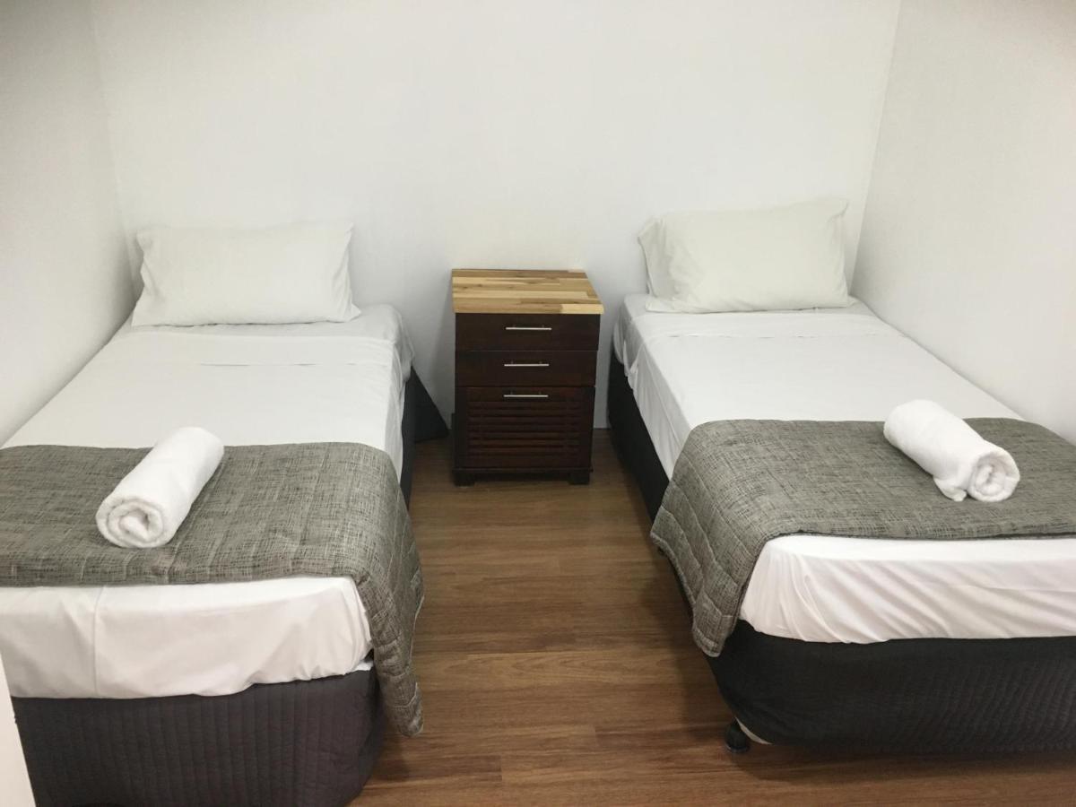 Blue Pelican Motel Туид Хедс Екстериор снимка